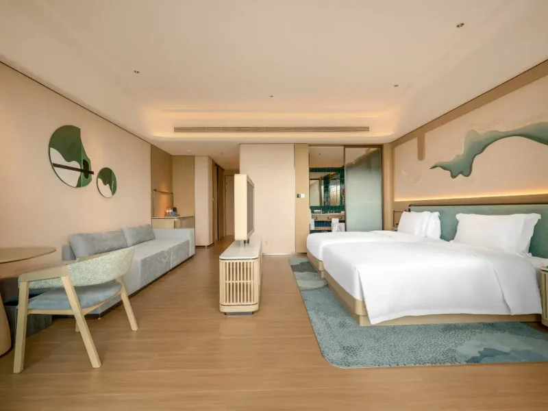 Exclusive Courtyard Room