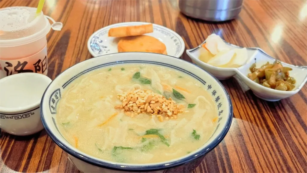 Hu Tu Noodles - een traditionele snack uit Henan