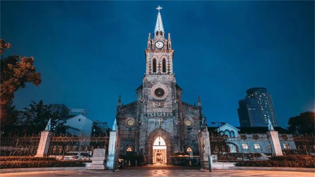 Jiangbei katholieke kerk, Ningbo - Kaartje, openingstijden, locatie en hoogtepunten