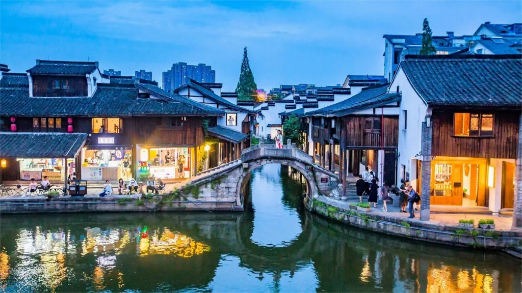 Lu Town, Shaoxing – Ticket, Opening Hours, Location, and Highlights