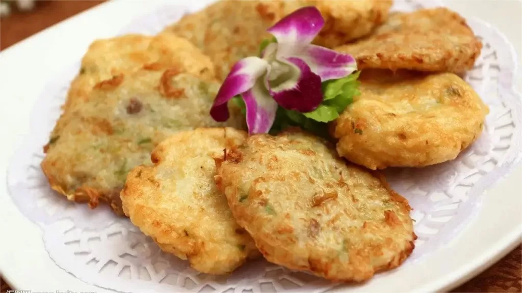 Pan-Fried Daikon Radish Bun – A Renowned Delicacy in Nantong