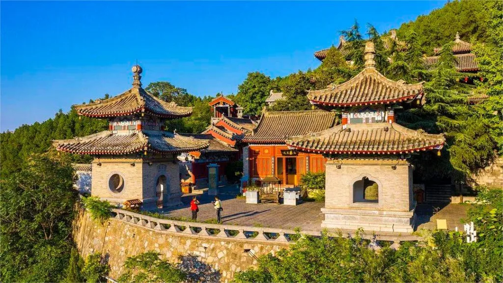 Xiangshan Tempel, Luoyang - Kaartje, openingstijden, locatie en hoogtepunten