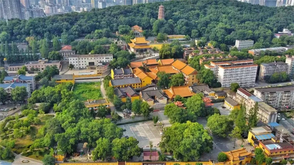 Baotong Temple Wuhan – Ticket, Opening Hours, Location, and Highlights