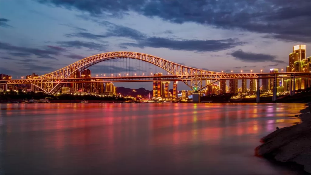 Pont Chaotianmen, Chongqing - Situation et points forts