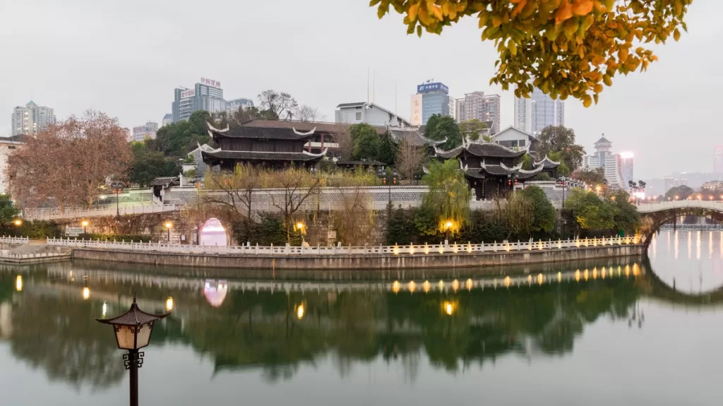 Cuiwei Garden, Guiyang - Kaartje, openingstijden, locatie en geschiedenis