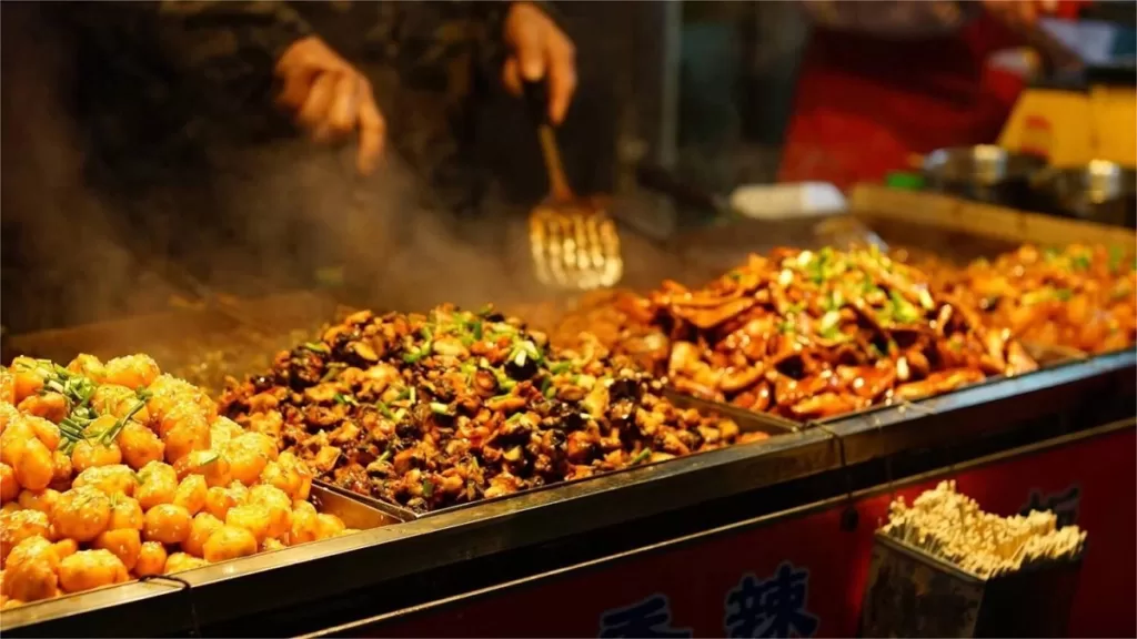 Eten en winkelen in Hongyadong