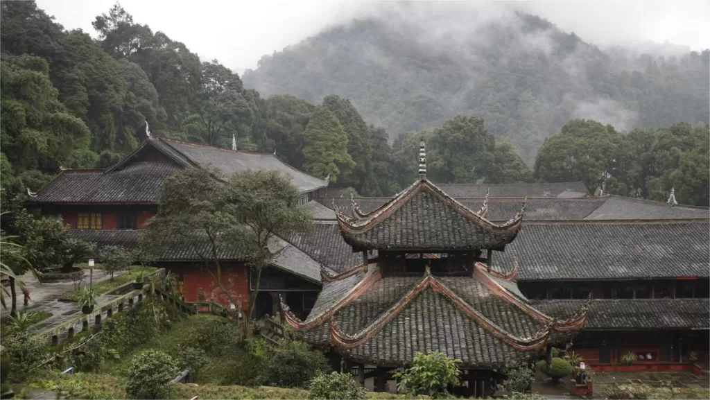 Fuhu Tempel in Mount Emei - Ticketprijs, openingstijden, locatie en hoogtepunten