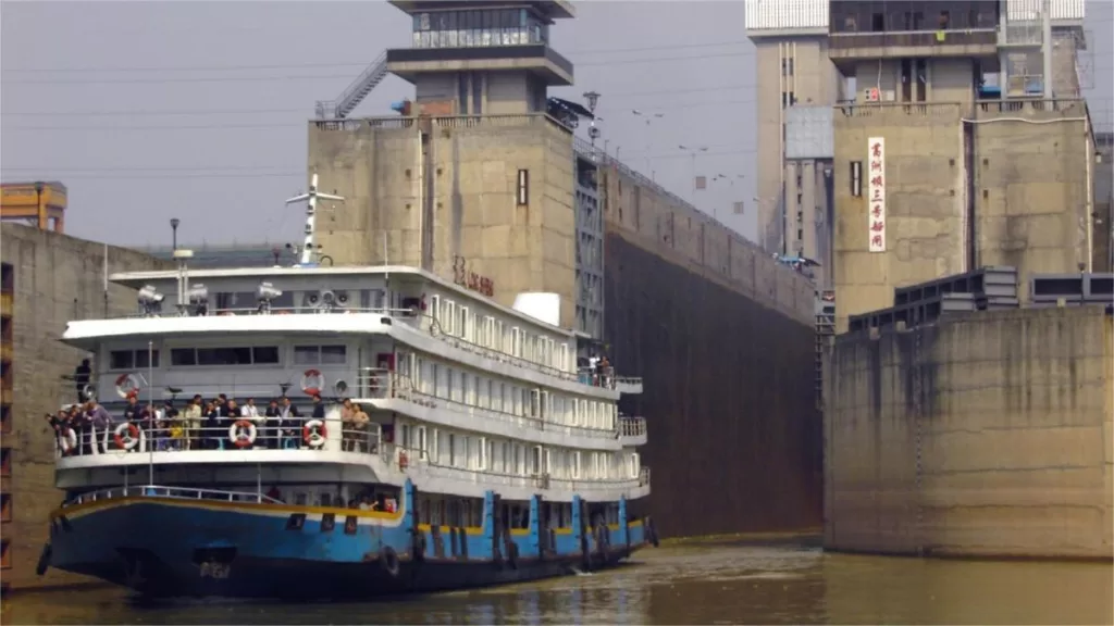 Barrage de Gezhouba - Situation et points forts