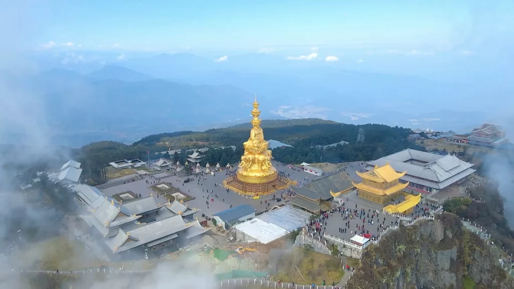 Cumbre Dorada del Monte Emei