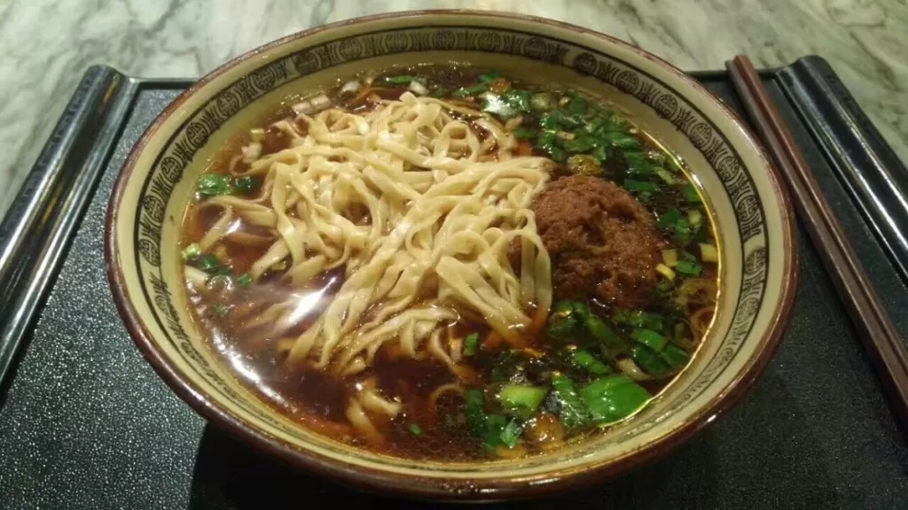 Guogai Noodles – A Local Specialty from Zhenjiang