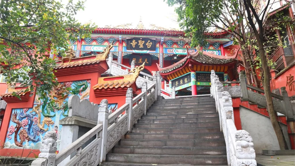 Hongfu Tempel, Guiyang - Kaartje, openingstijden, locatie en hoogtepunten