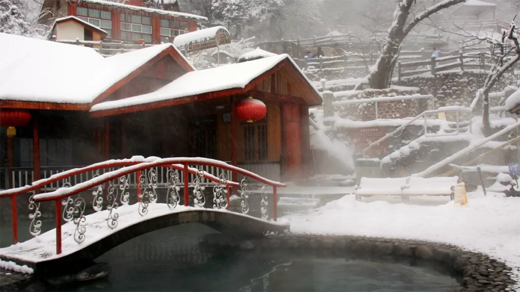 Sources thermales dans le parc national des Glaciers de Hailuogou