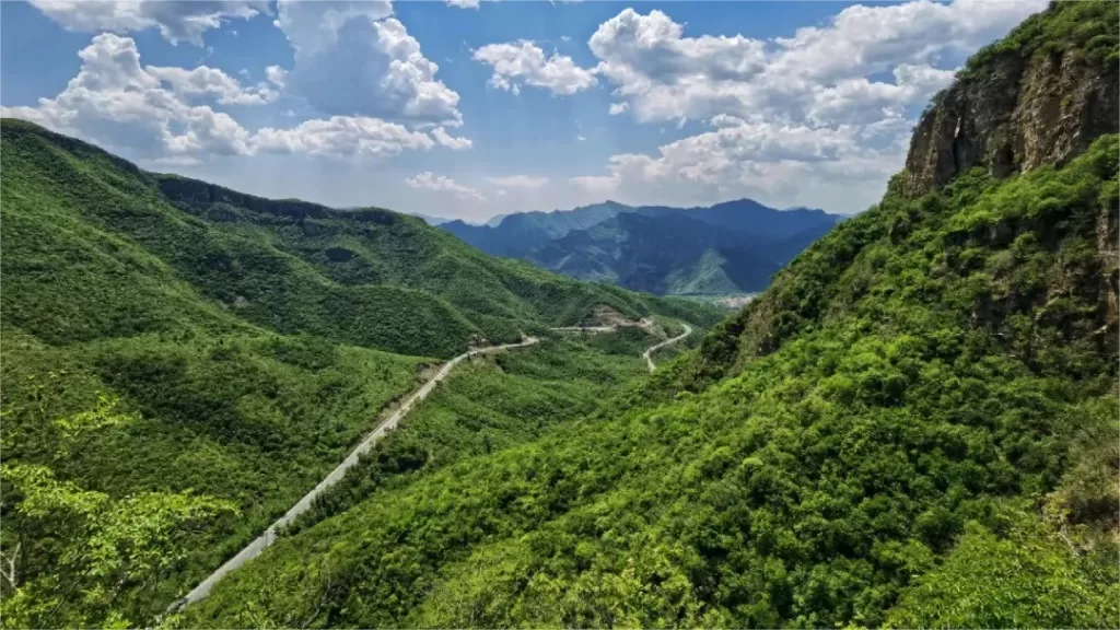 Montagne Huangcaoliang - Billets, heures d'ouverture, emplacement et points forts