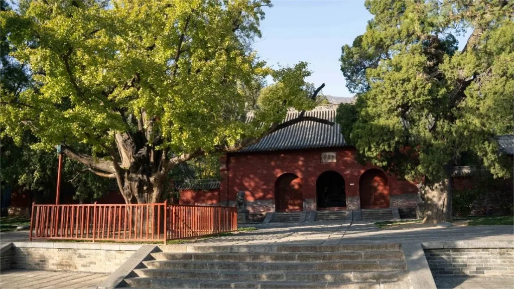 Huishan Temple, Henan – Ticket, Opening Hours, Location, and Highlights