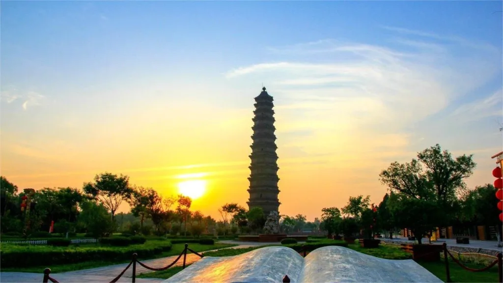 Iron Pagoda Park, Kaifeng - Kaartje, openingstijden, locatie en hoogtepunten