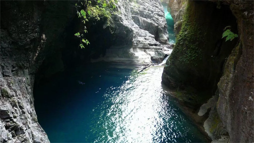 Jindao Canyon Scenic Area - Preço dos bilhetes, horário de funcionamento, transporte e destaques