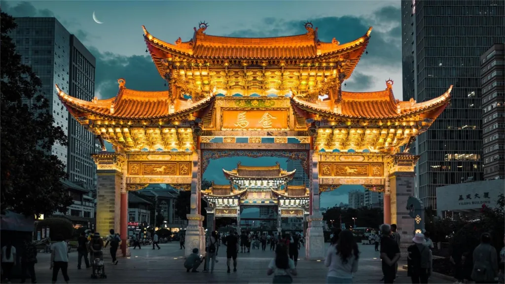 Jinma Biji Archways, Kunming - Highlights und Lage