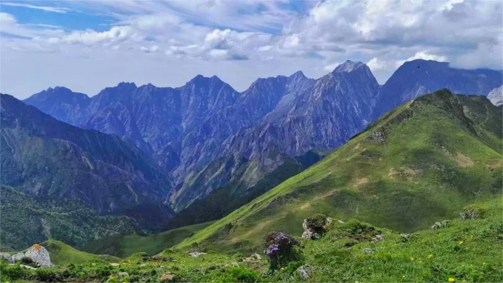 Jiuding Mountain, Maoxian - Eintrittspreise, Öffnungszeiten, Lage und Highlights