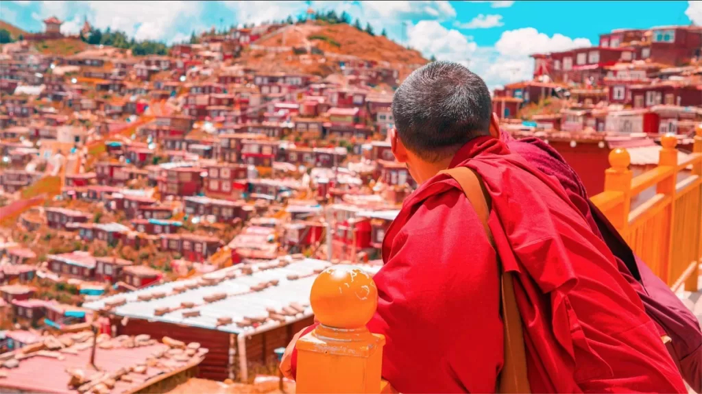 Buddhistische Akademie Larung Gar - Eintrittspreise, Öffnungszeiten, Standort und Highlights