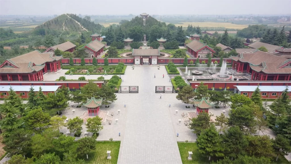 Maoling Mausoleum van Keizer Wu van Han - Kaartje, openingstijden, hoogtepunten en tips