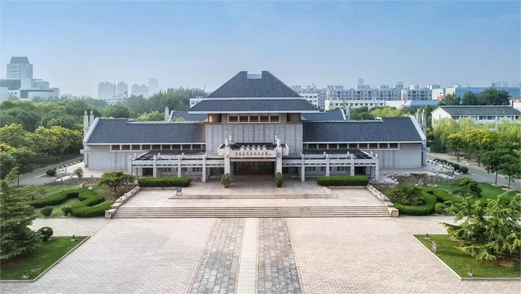 Monument voor Zhou Enlai en Deng Yingchao - Toegangsprijs, openingstijden, locatie en hoogtepunten