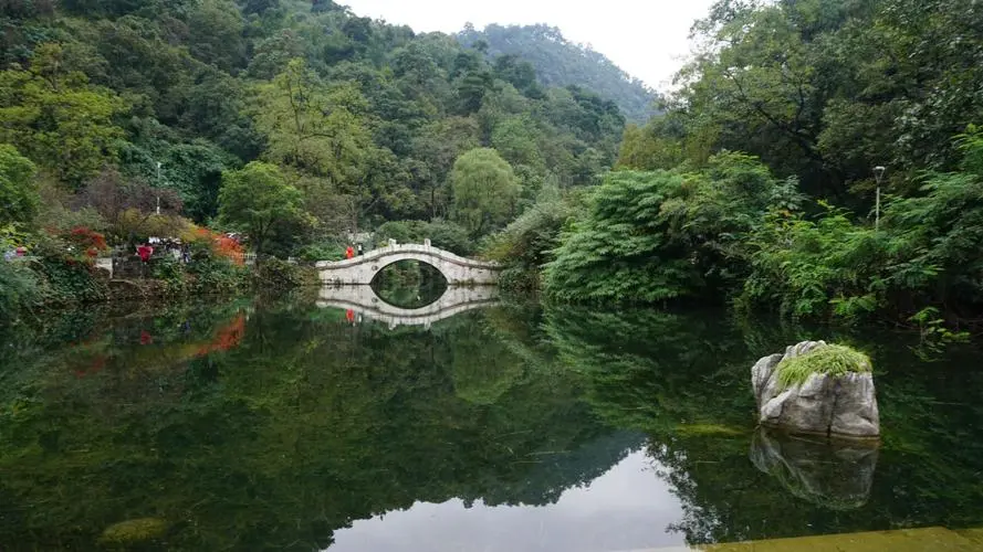 Parque de la Montaña Qianling, Guiyang - Entradas, horarios, ubicación y principales atracciones