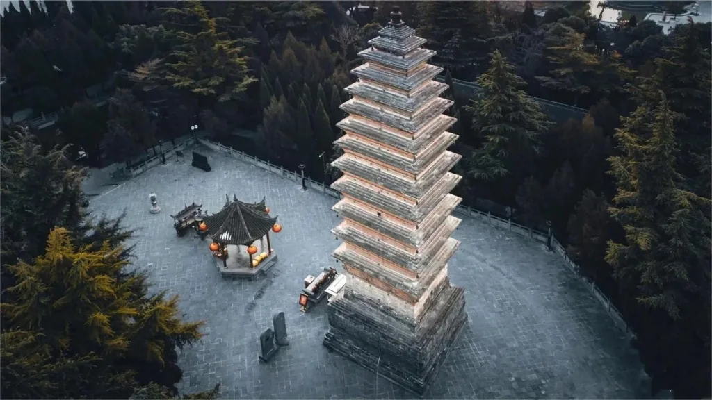 Die Qiyun-Pagode im Tempel des Weißen Pferdes - ein Einblick in die antike Kunstfertigkeit