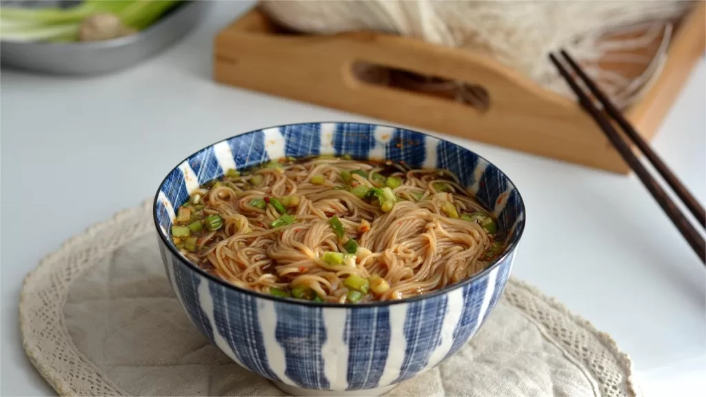 Silver Thread Noodles (Yin Si Mian) – A Specialty in Changzhou