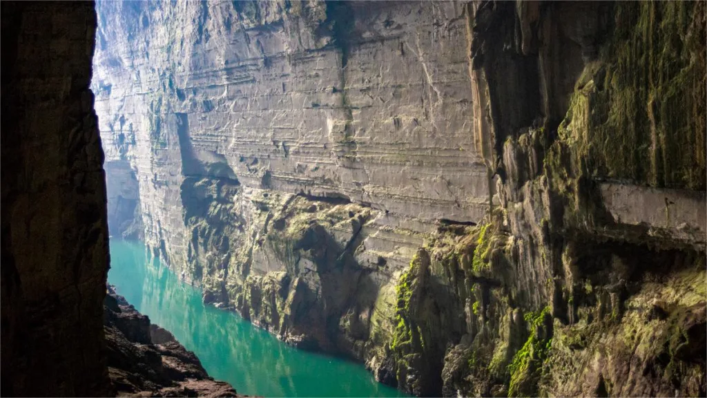 Schwalbenhöhle, Huishui - Eintrittskarten, Öffnungszeiten, Lage und Highlights