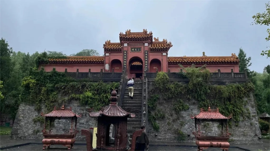 Taihui Taoïstische Tempel, Jingzhou - Kaartje, openingstijden, locatie en hoogtepunten