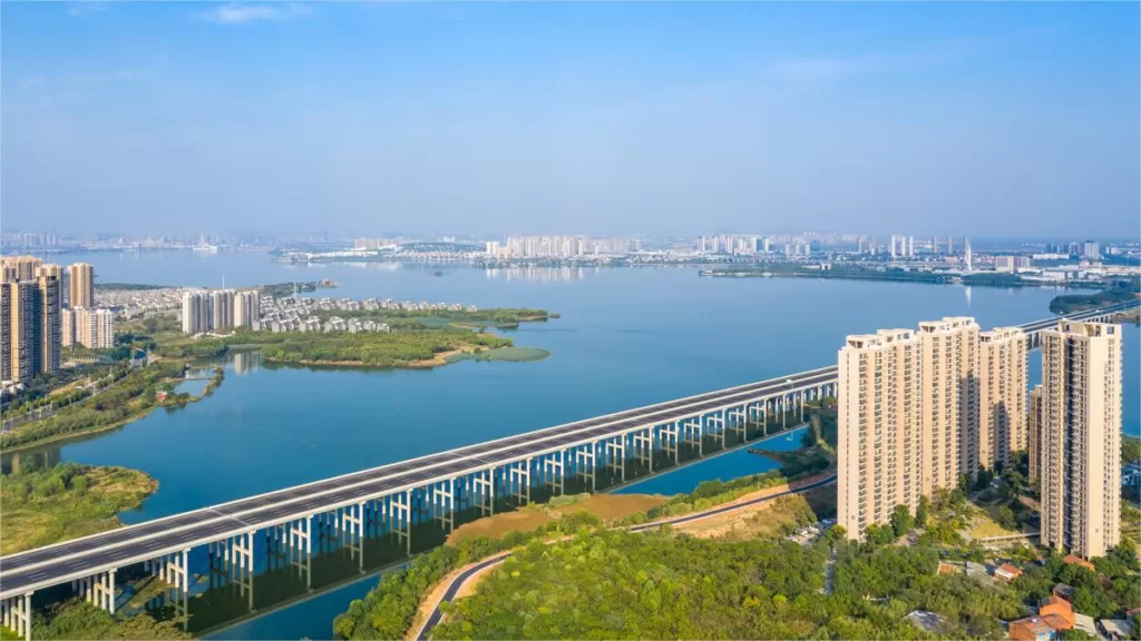 Tangxun Lake, Wuhan – Location and Highlights