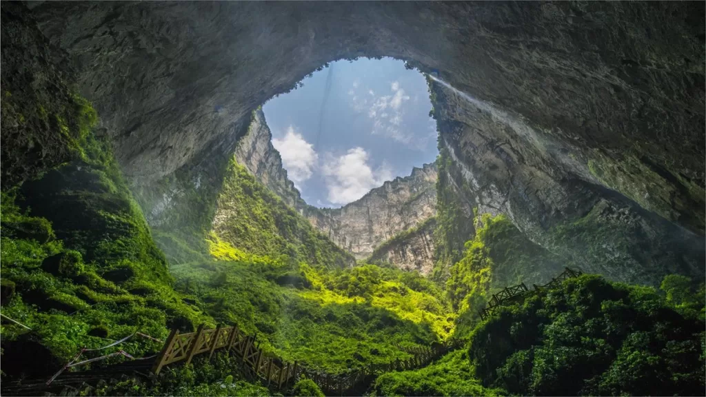 Fengjie Xiaozhai Tiankeng - цена билета, время работы, расположение и основные моменты