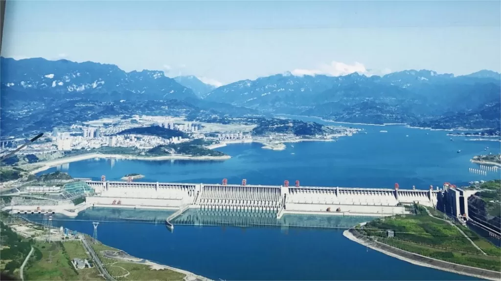 Three Gorges Dam Tourist Area - Kaartje, openingstijden, locatie en hoogtepunten