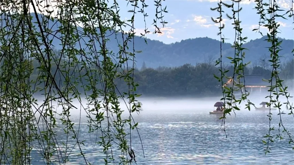 West Lake Scenic Area - Kaartje, openingstijden, locatie en hoogtepunten