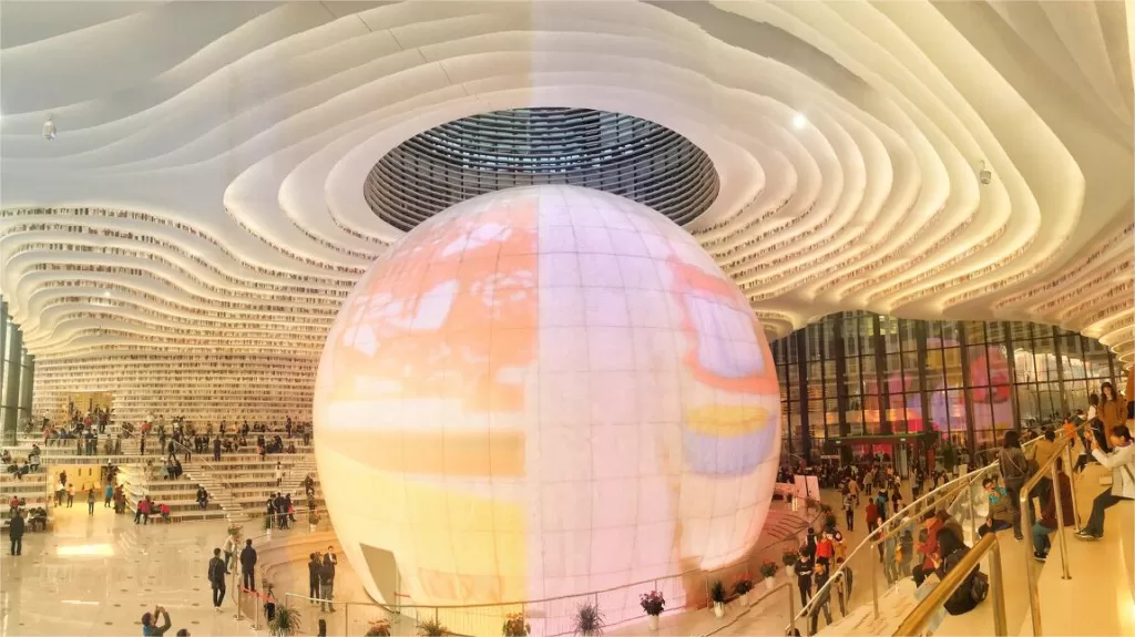 Who designed the Tianjin Binhai Library