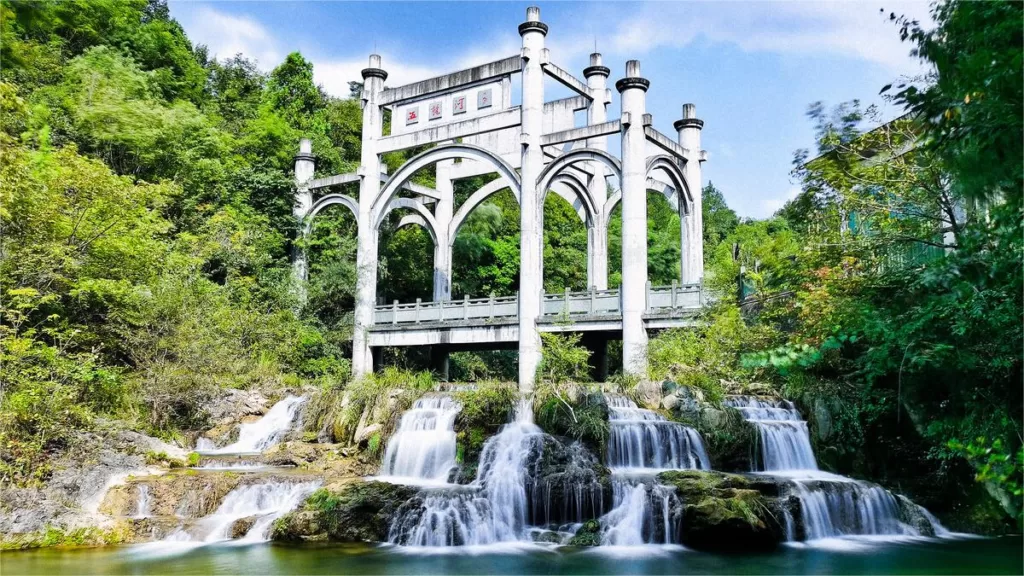 Wulong River Scenic Area, Shiyan – Ticket, Opening Hours, Location, and Highlights