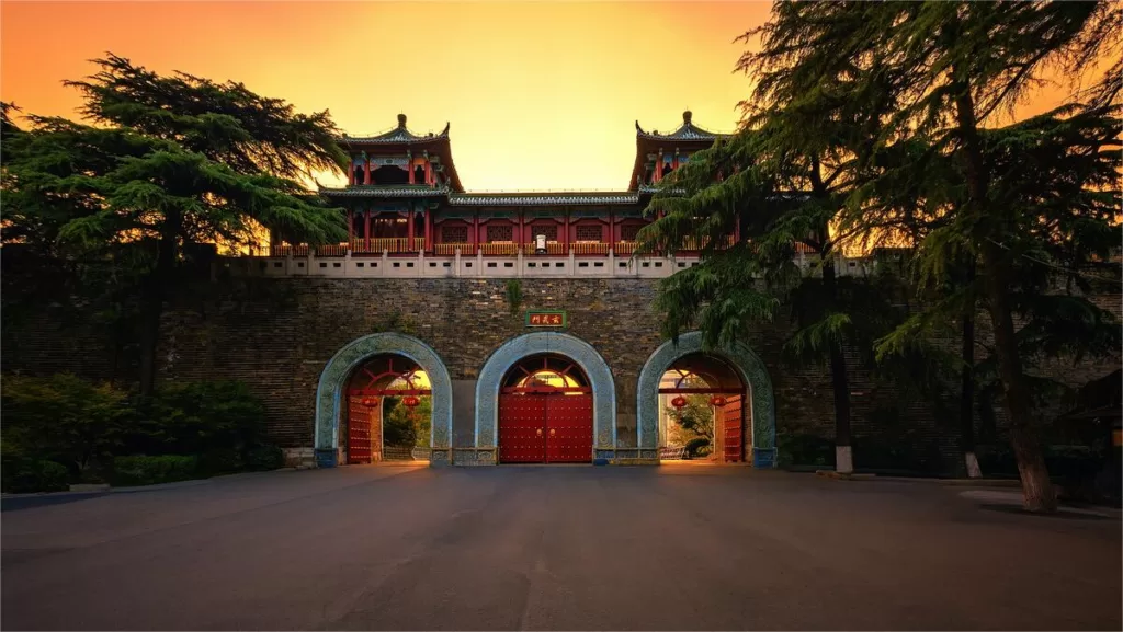 Xuanwu Lake Gates, Nanjing – Ticket Price, Opening Hours, Location, and Highlights