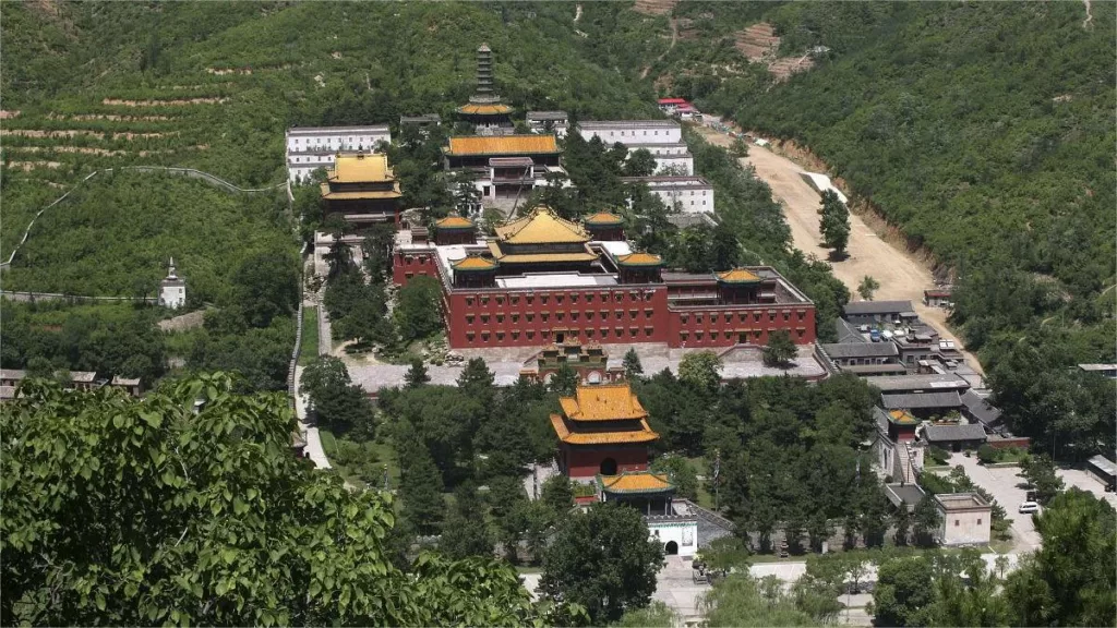 Templo Xumi Fushou, Chengde - Precio de la entrada, horario de apertura, ubicación y puntos destacados