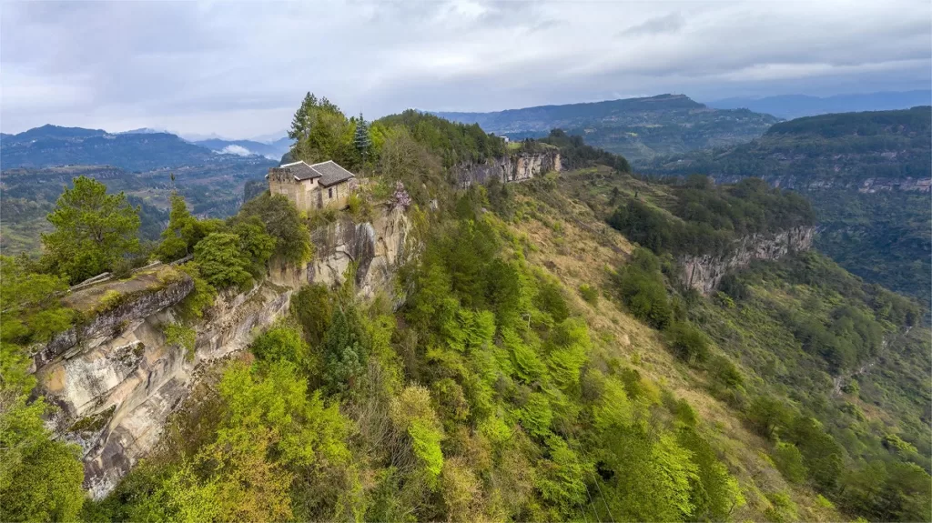 Yumu Village, Lichuan - Eintrittskarten, Öffnungszeiten, Lage und Highlights