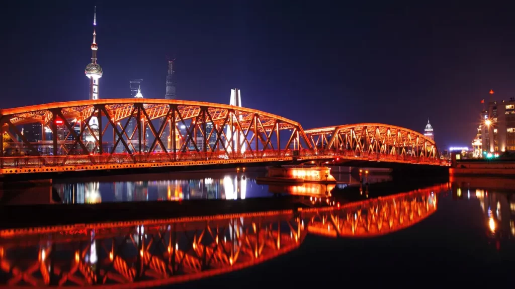 Le pont Waibaidu, emblème de Shanghai sur le Bund