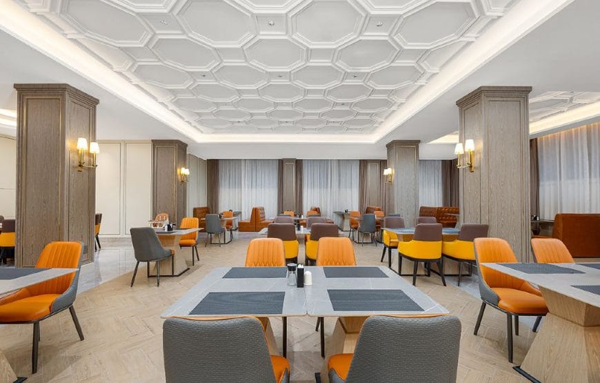 Vienna International Hotel (Jiuzhaigou Scenic Area Visitor Center)