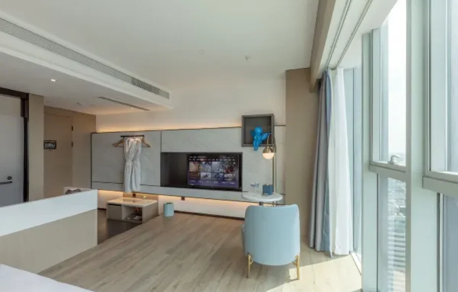 Moon Bay High-altitude View Room