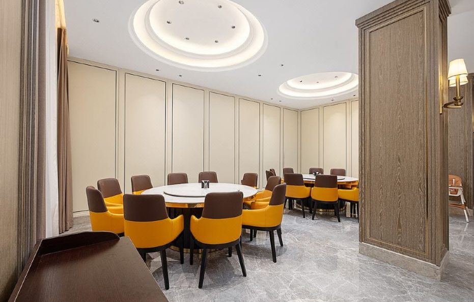 Vienna International Hotel (Jiuzhaigou Scenic Area Visitor Center)