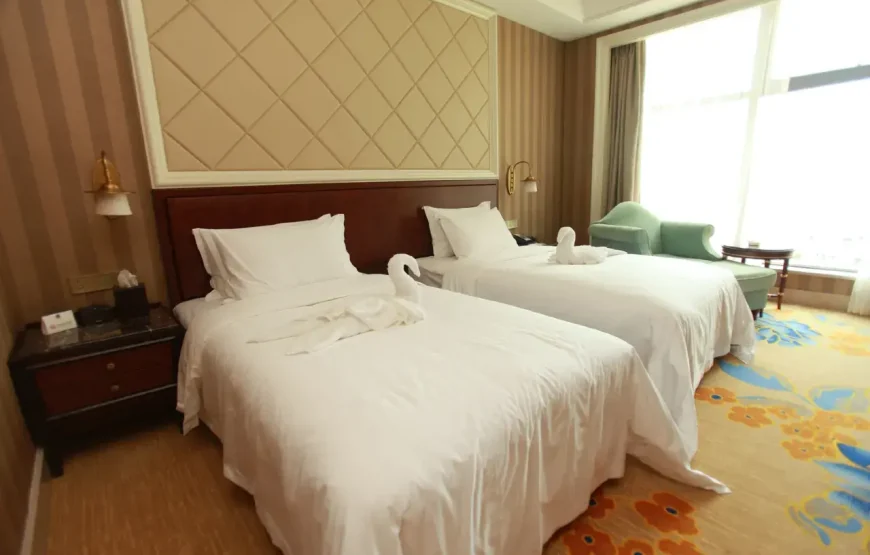 Superior Twin Room – (City View + Mini Refrigerator)