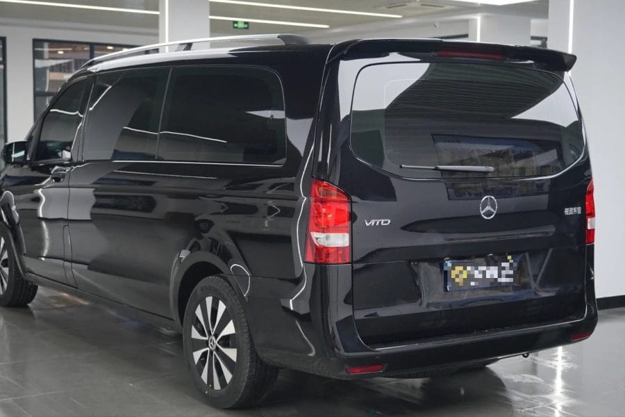 9-seater Mercedes-Benz Vito（Within the city limits）
