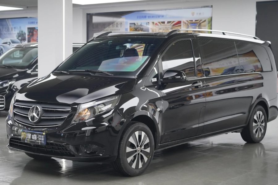 9-seater Mercedes-Benz Vito（Within the city limits）