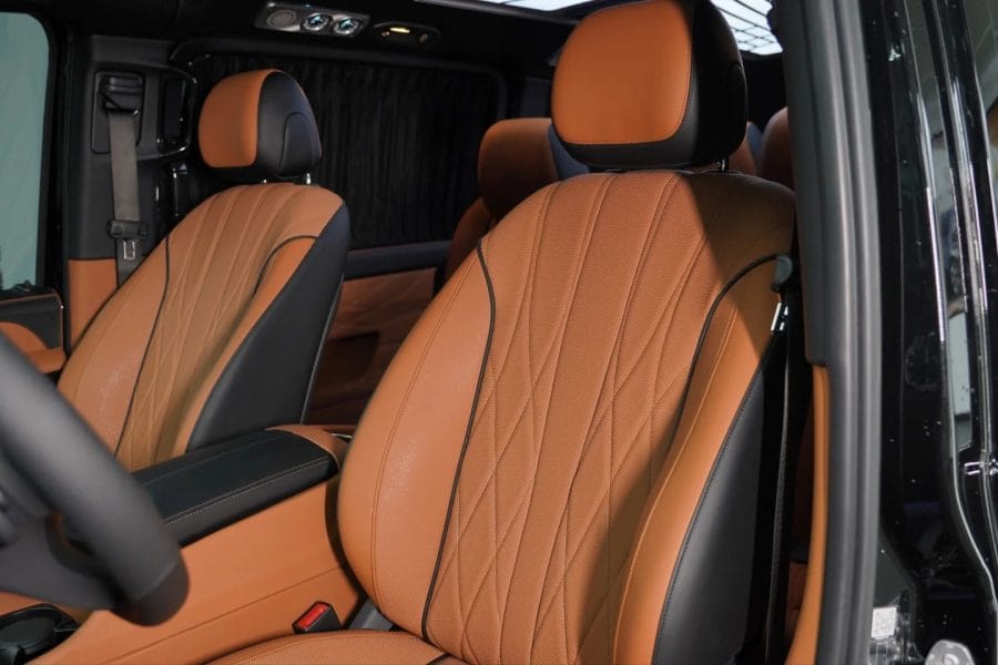 9-seater Mercedes-Benz Vito（Within the city limits）