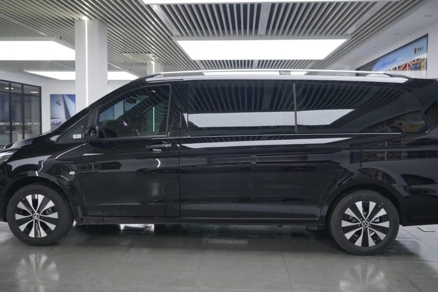 9-seater Mercedes-Benz Vito（Within the city limits）