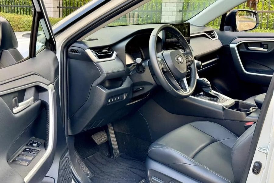 5-seat Toyota Prado（Within the city limits）