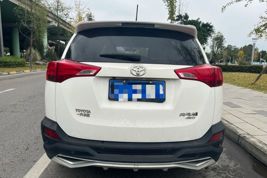 5-seat Toyota Prado（Within the city limits）